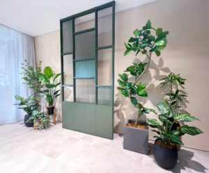 オフィスのエントランスグリーン設置事例です。