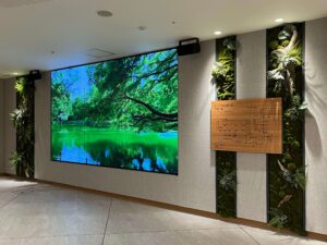 フェイクグリーンの壁面パネルです。